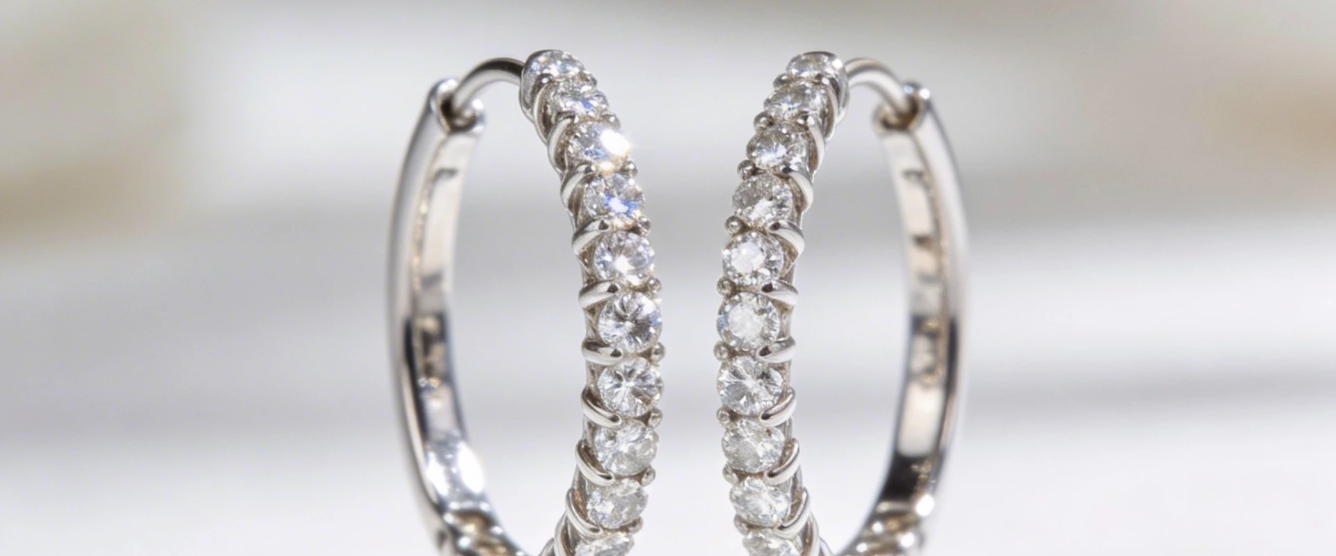 Quelles boucles d'oreilles en diamant choisir ?