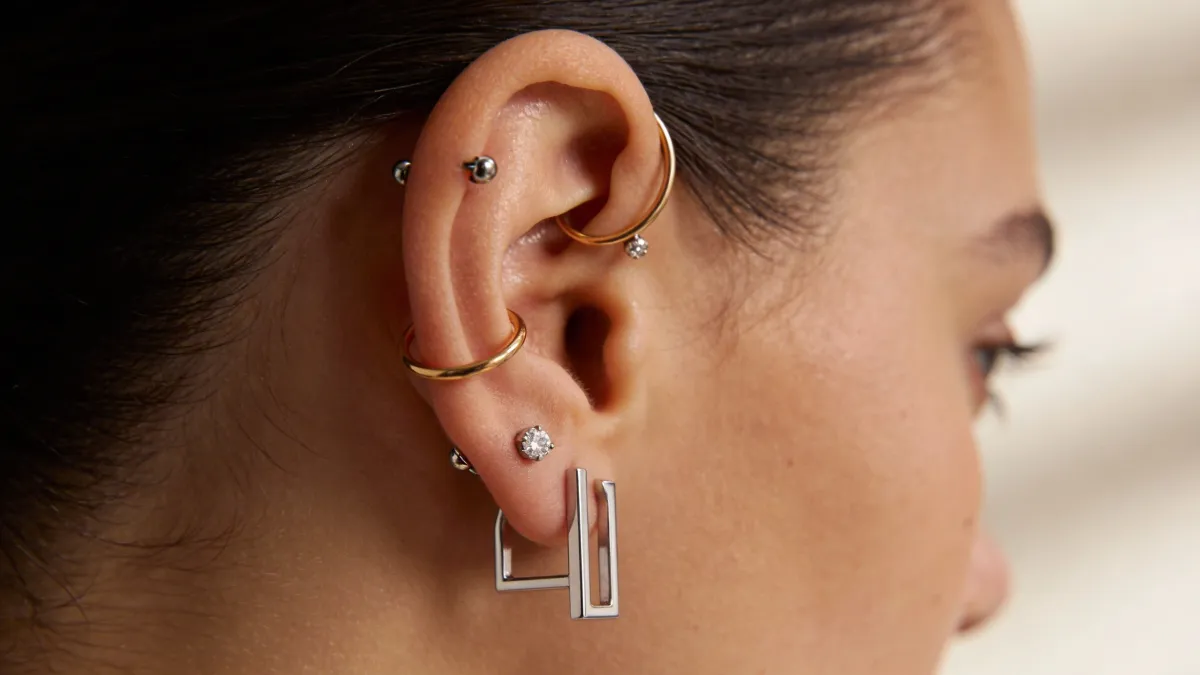 Différents piercing oreille